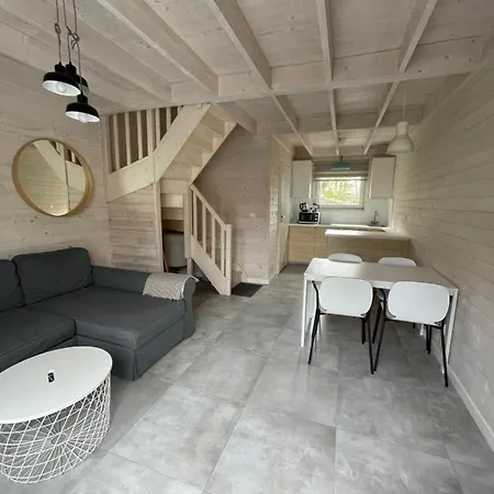 Ustronie Lesne 2 Lodge *